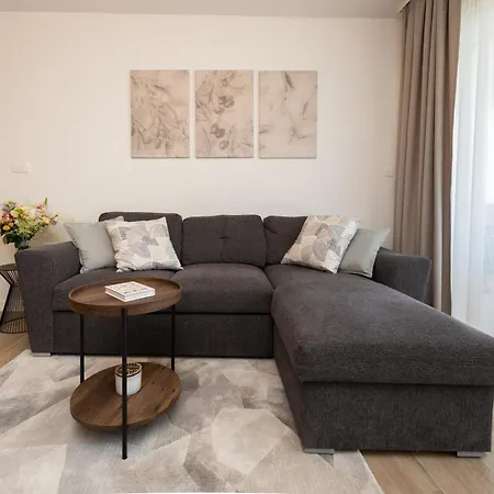 Genio New With Balcony & 2 Free Parking Spaces Apartamento *