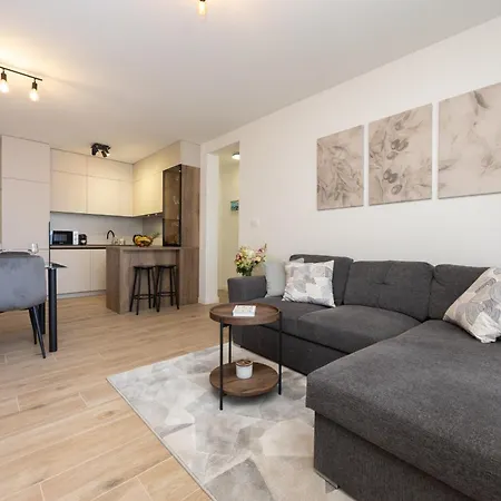Apartamento Genio New With Balcony & 2 Free Parking Spaces Trogir
