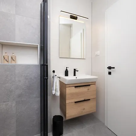 Genio New With Balcony & 2 Free Parking Spaces *