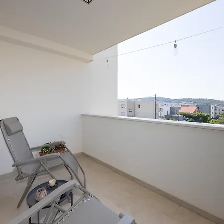 Apartamento Genio New With Balcony & 2 Free Parking Spaces Trogir