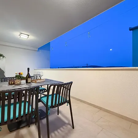 Genio New With Balcony & 2 Free Parking Spaces Apartamento *