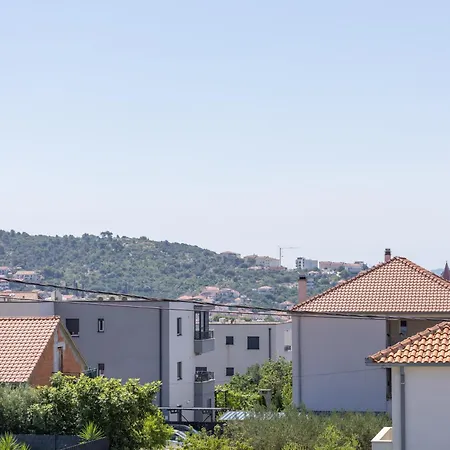Genio New With Balcony & 2 Free Parking Spaces *